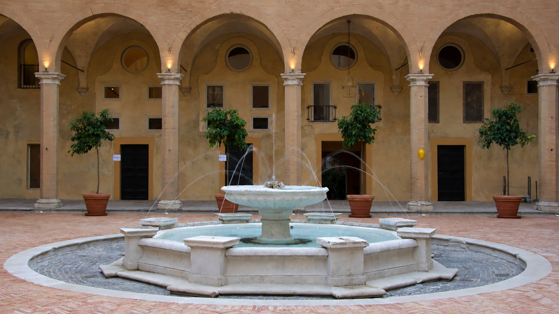 Chiostro del Complesso di Vicolo Valdina, Camera dei Deputati